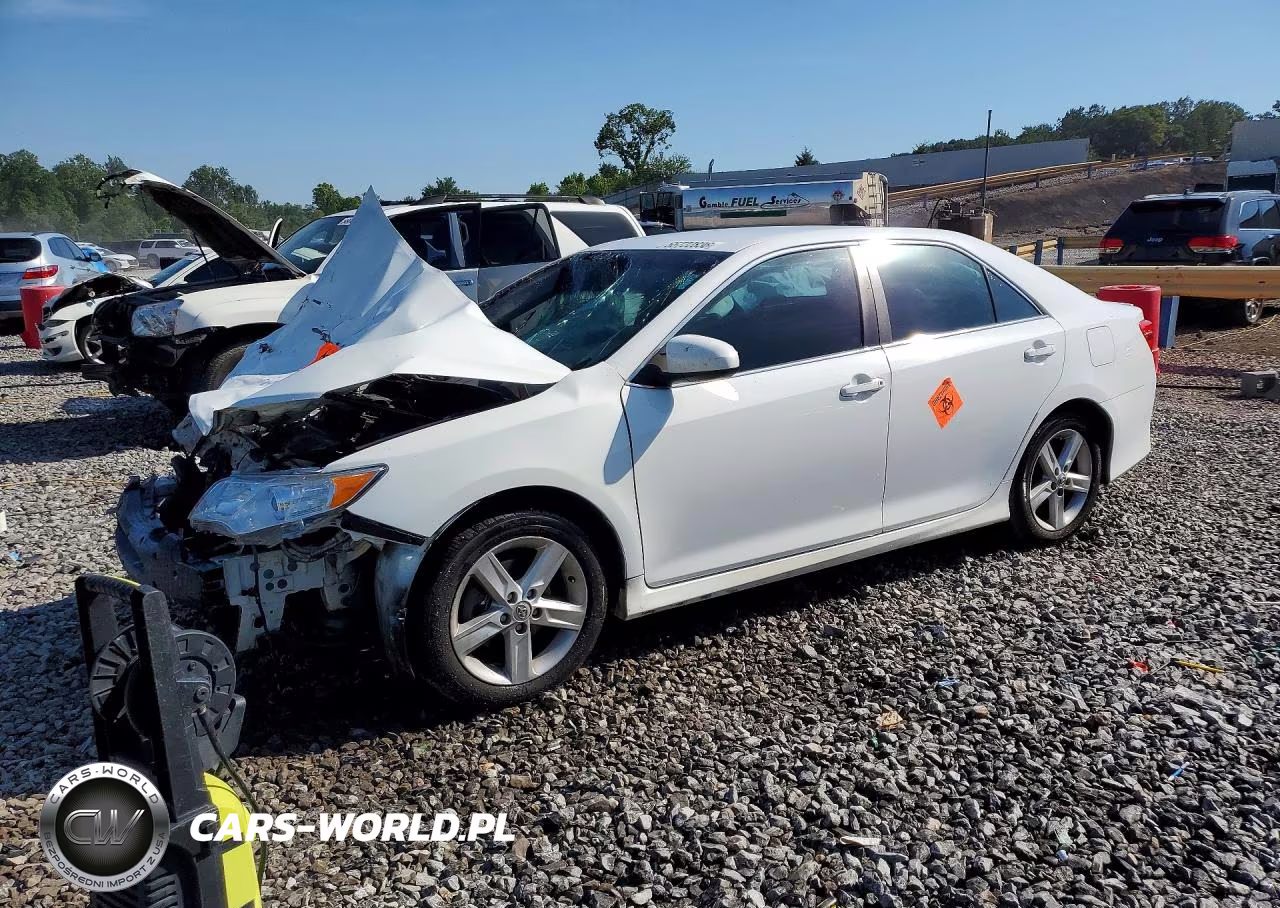 2014 Toyota Camry Se – zdjęcie 1 z 12