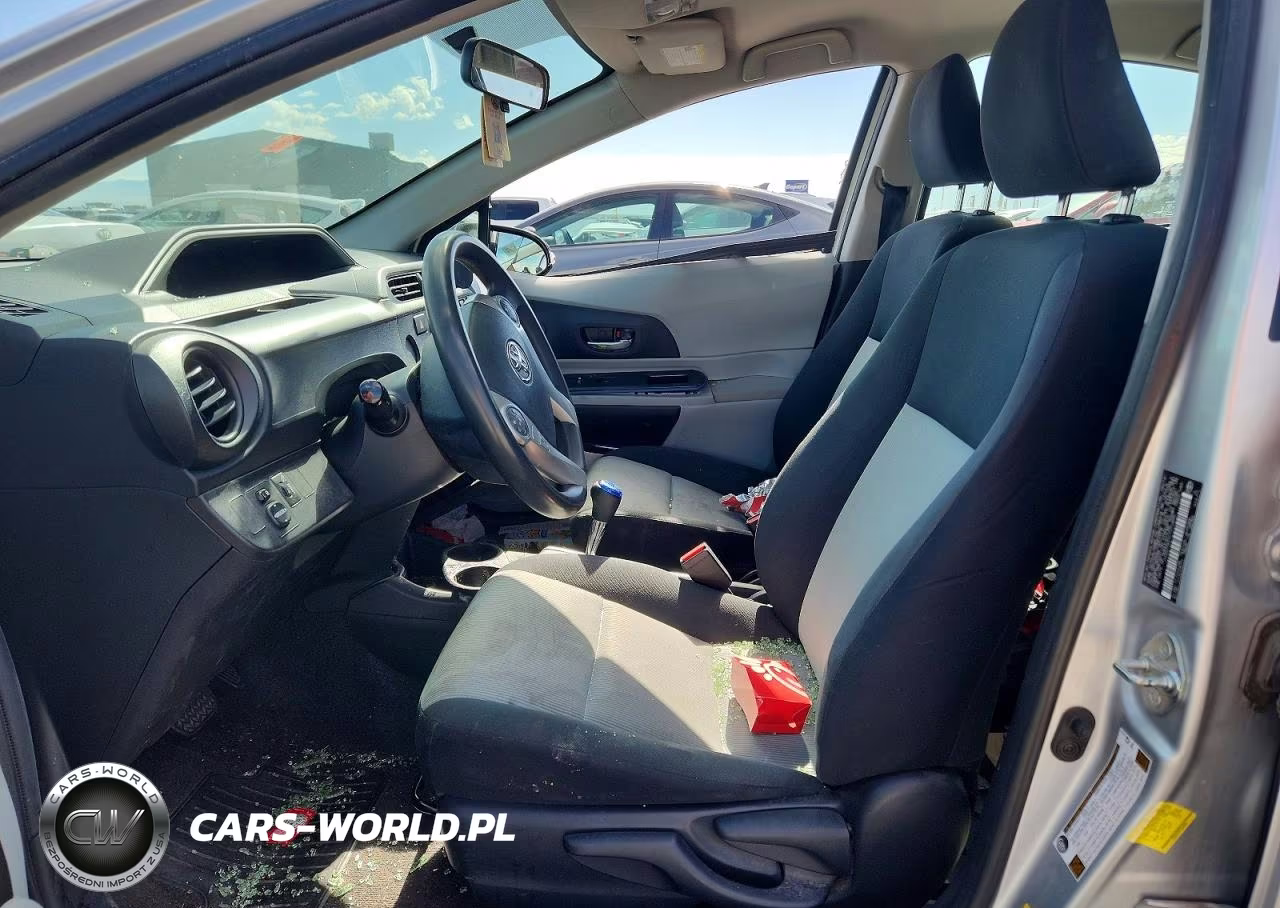 2012 Toyota Prius C Two VIN:JTDKDTB31C1010895 - 7