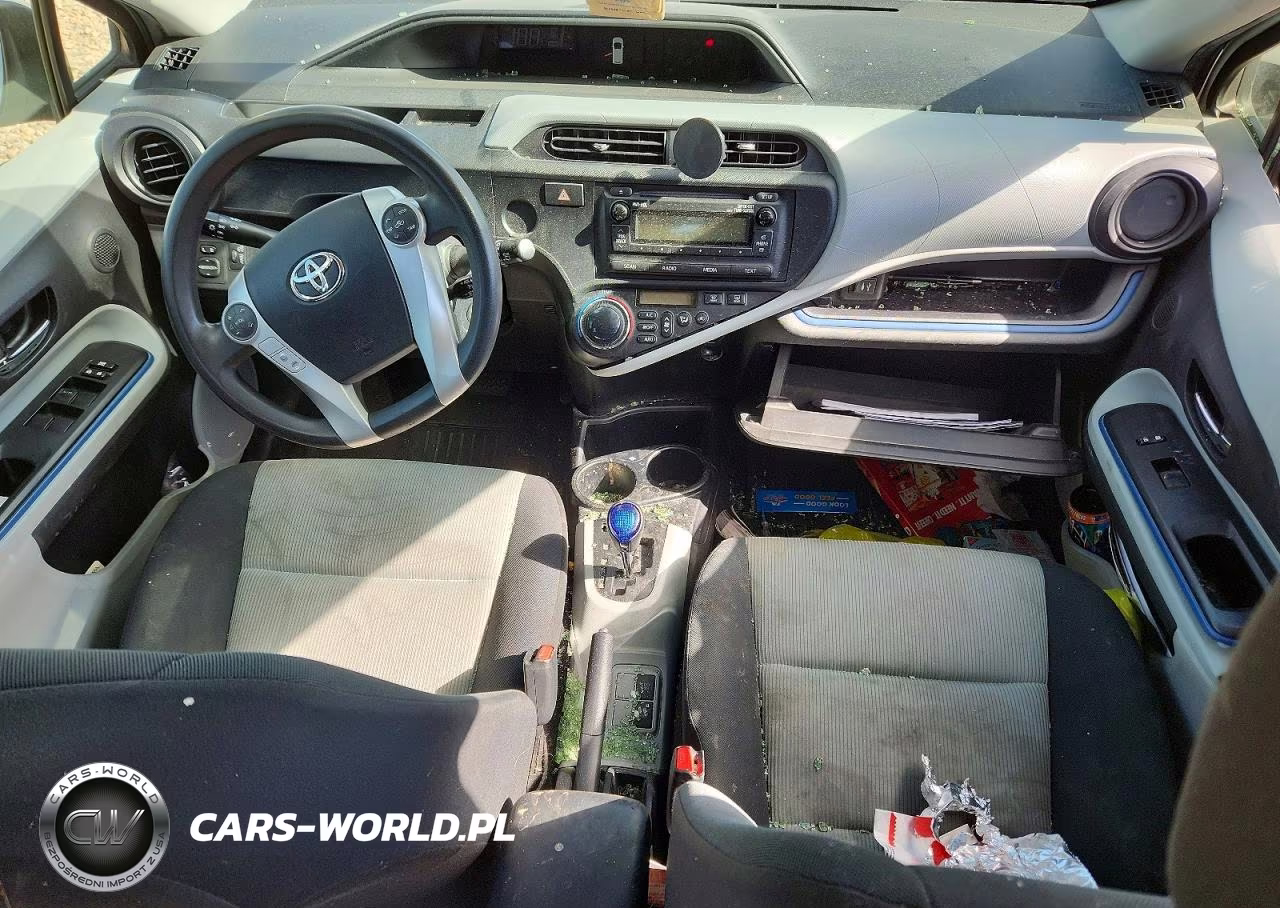 2012 Toyota Prius C Two VIN:JTDKDTB31C1010895 - 8