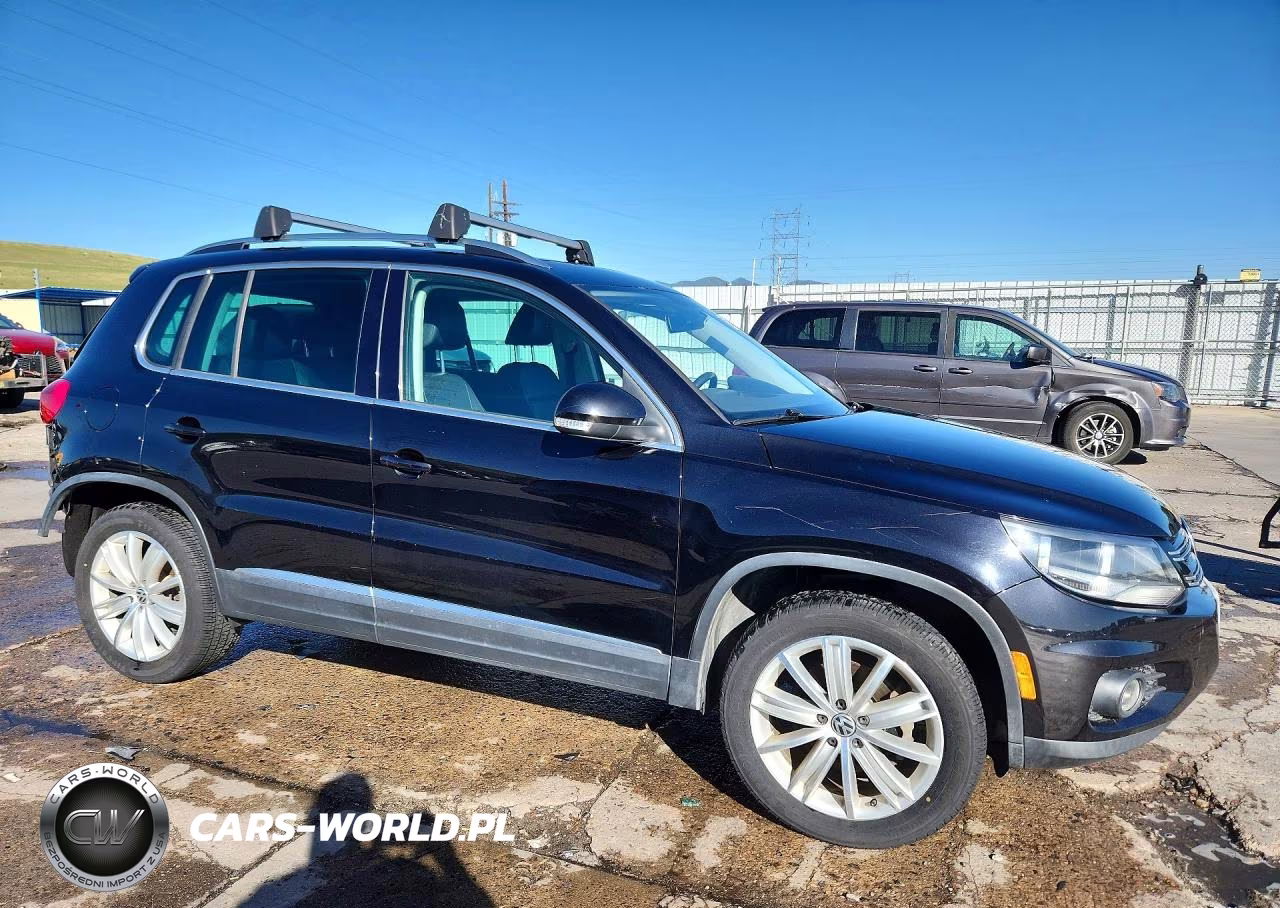 2012 Volkswagen Tiguan S VIN:WVGBV7AX9CW547683 - 4
