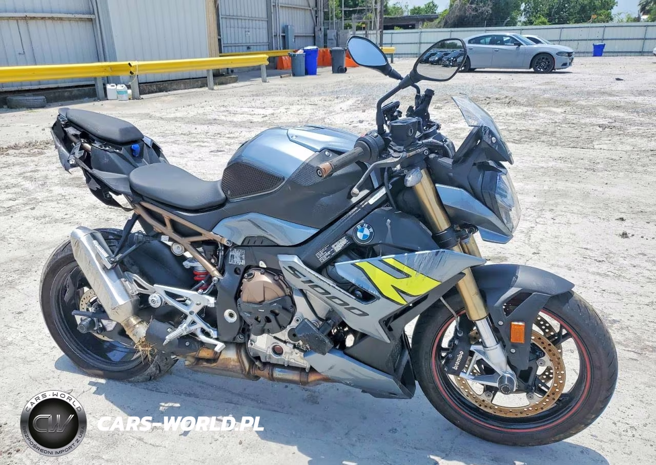 2024 BMW S 1000 R