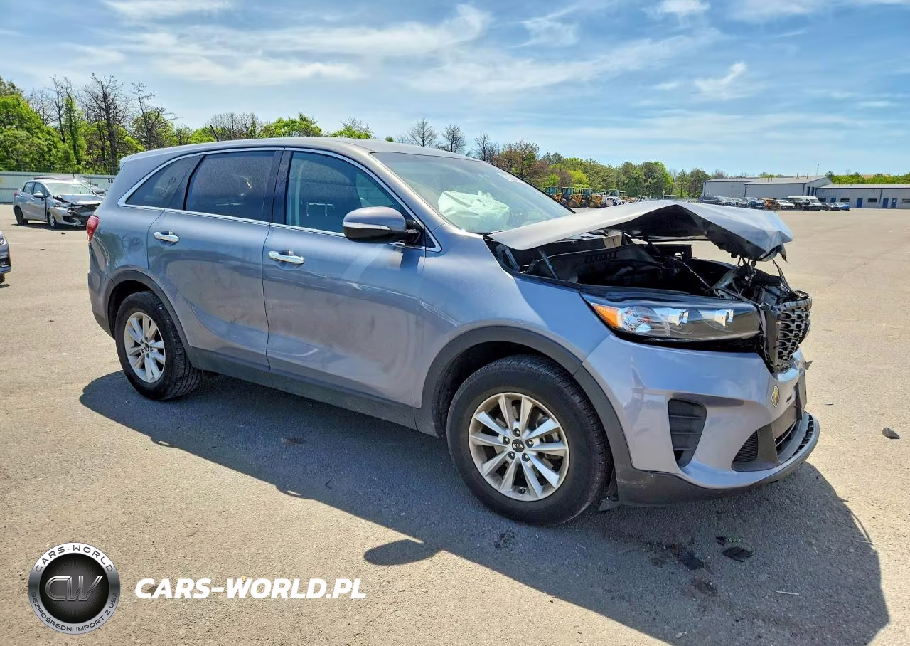 2019 Kia Sorento L VIN:5XYPG4A30KG610939 - 4