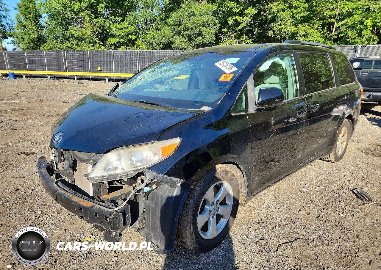 2015 Toyota Sienna Le