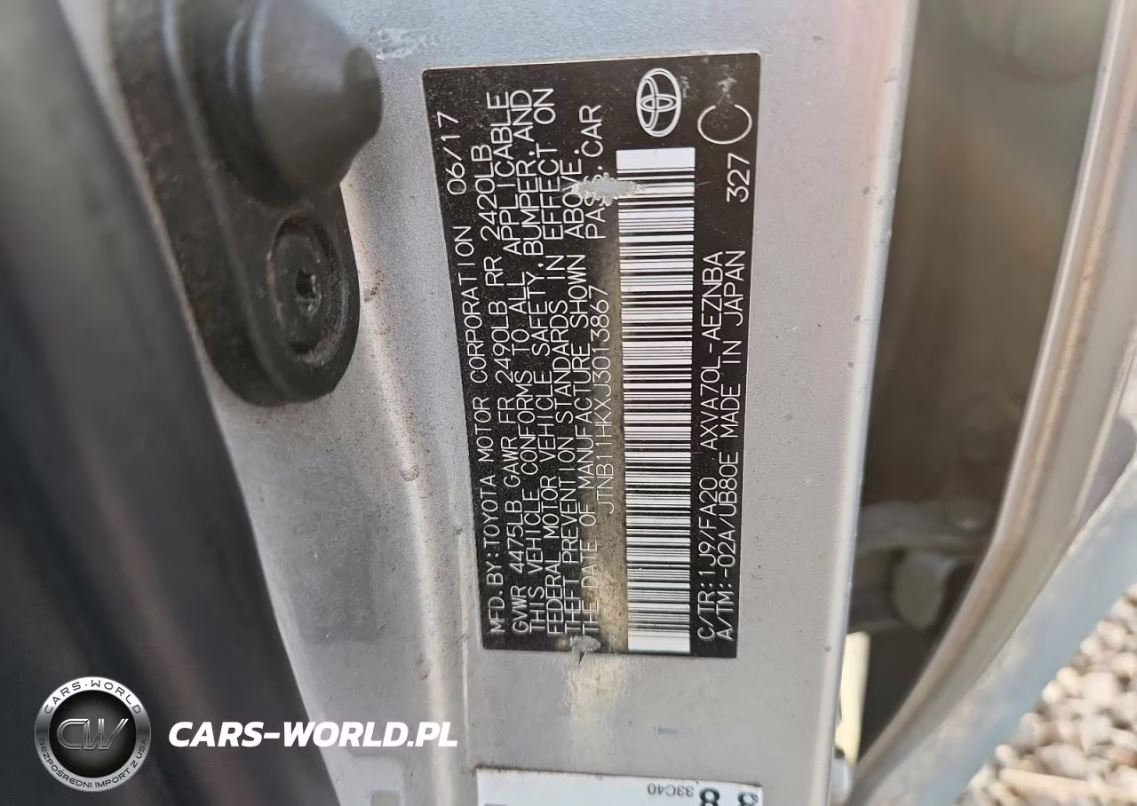 2018 Toyota Camry Le VIN:JTNB11HKXJ3013867 - 12