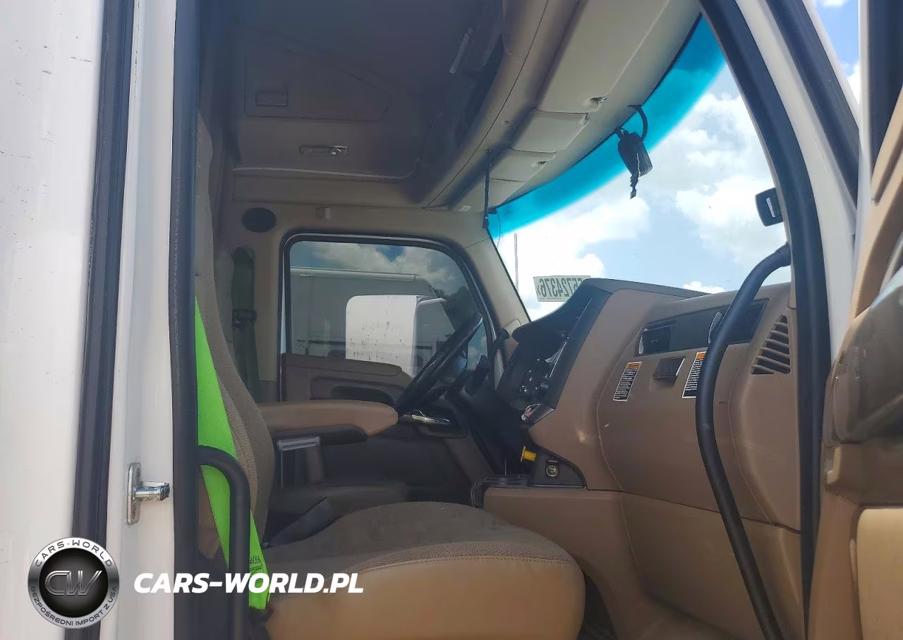 2019 Kenworth Construction T680 VIN:1XKYD49X7KJ301428 - 5