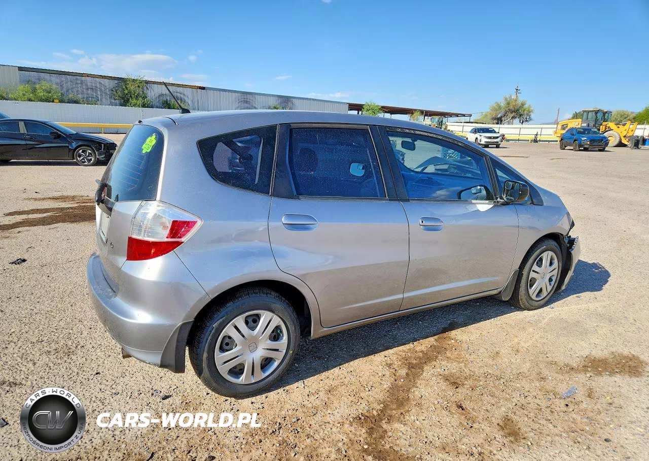 2010 Honda Fit VIN:JHMGE8H22AC010094 - 3