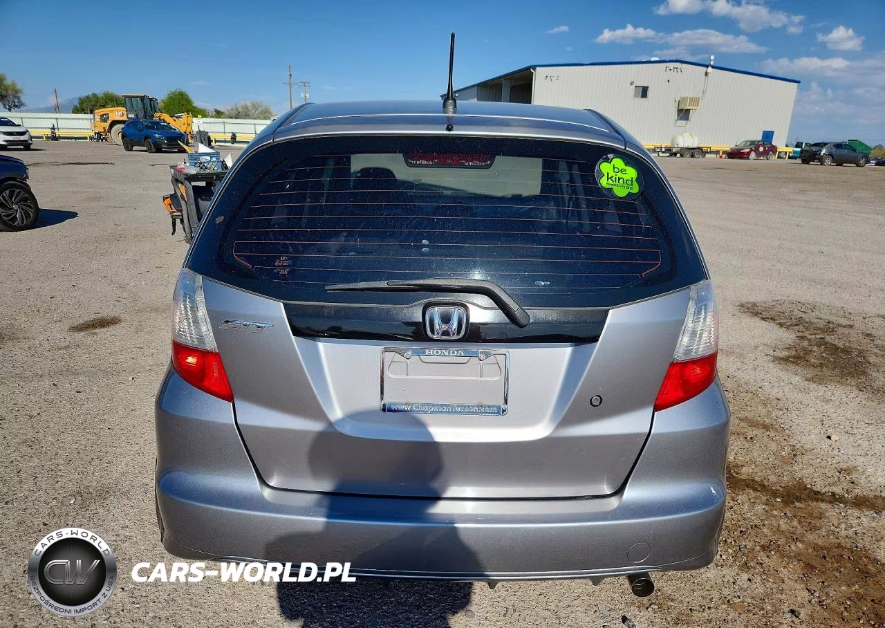 2010 Honda Fit VIN:JHMGE8H22AC010094 - 6