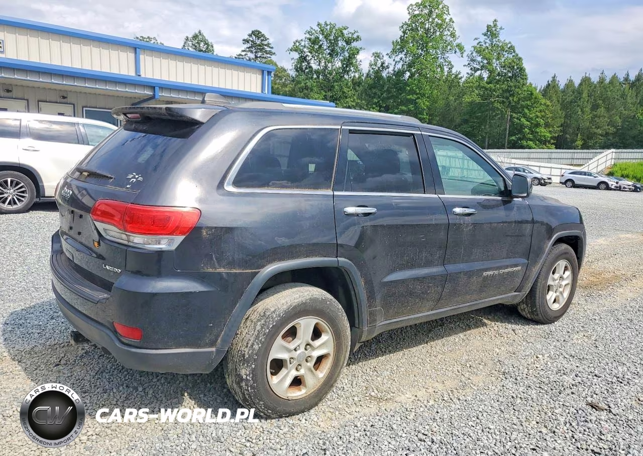 2015 Jeep Grand Cherokee Laredo VIN:1C4RJFAG7FC844031 - 3