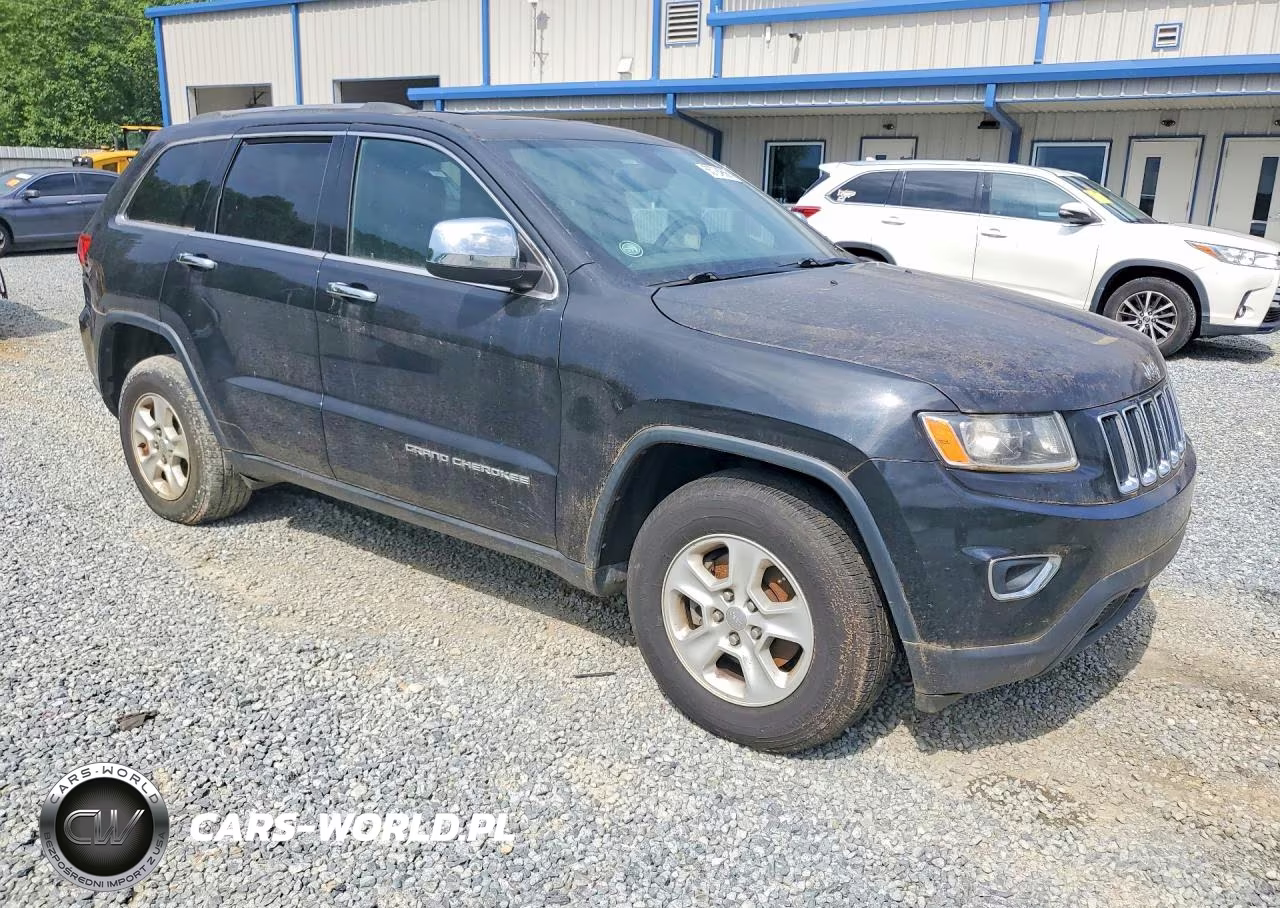 2015 Jeep Grand Cherokee Laredo VIN:1C4RJFAG7FC844031 - 4