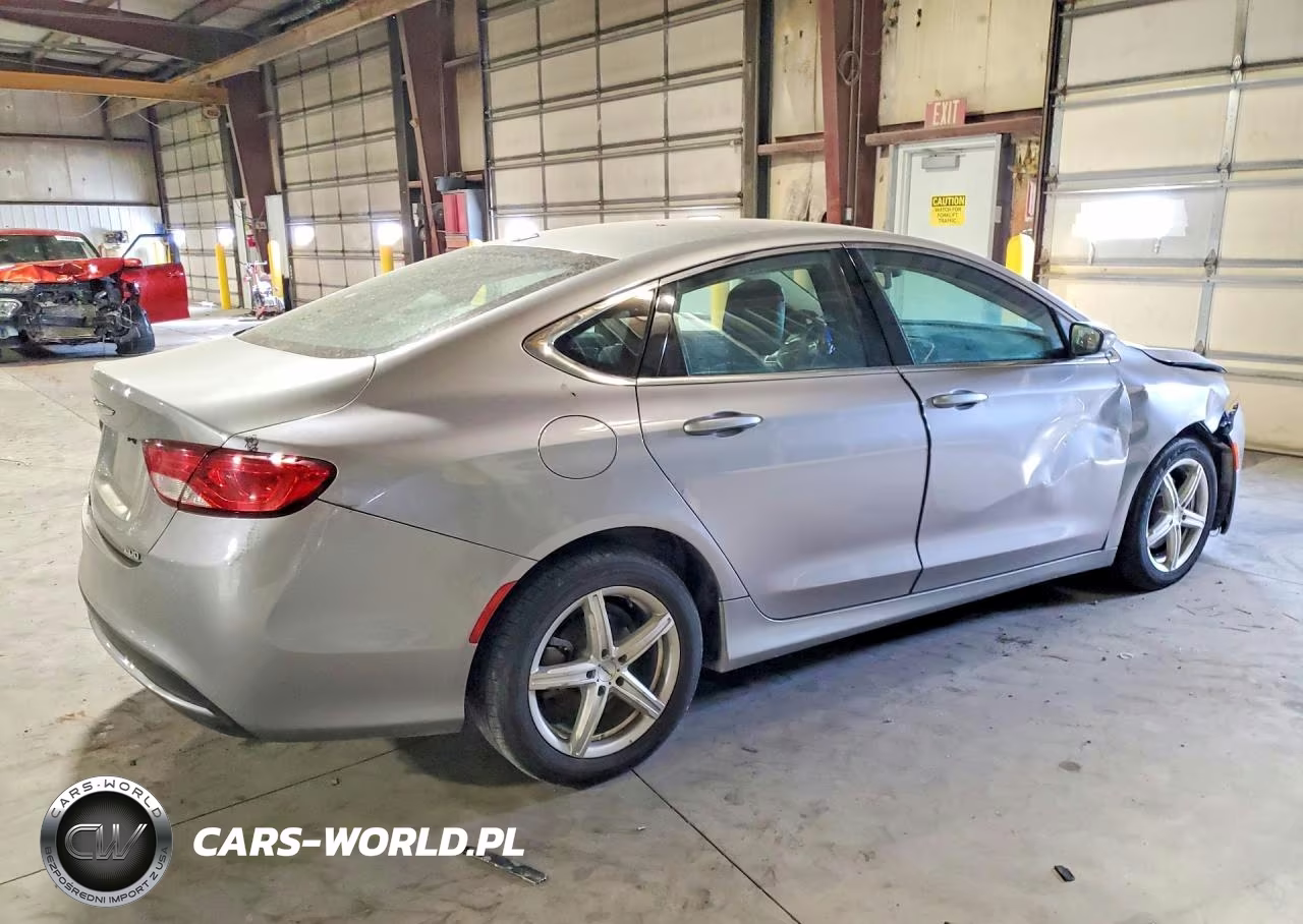 2015 Chrysler 200 Limited VIN:1C3CCCAB3FN634652 - 3