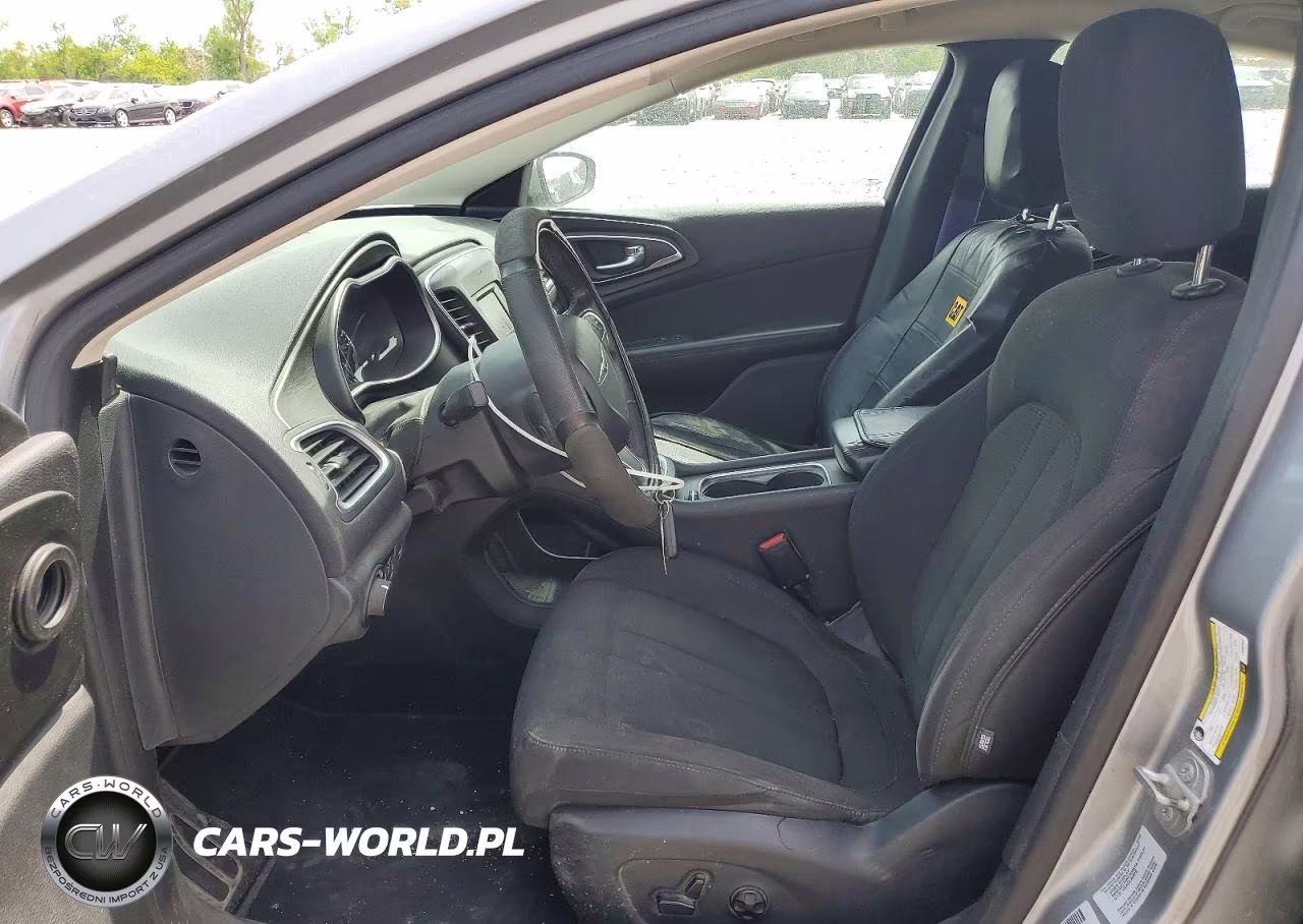 2015 Chrysler 200 Limited VIN:1C3CCCAB3FN634652 - 7