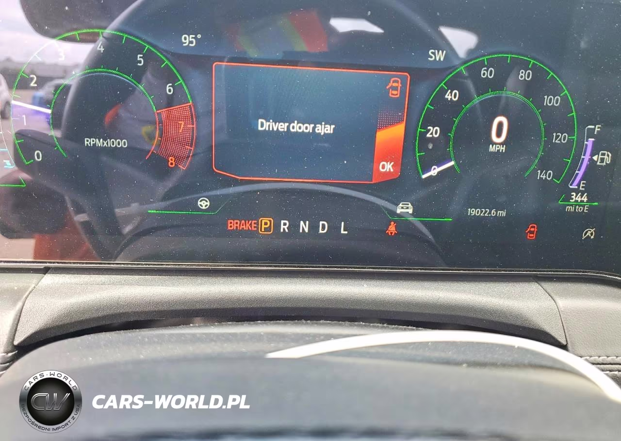2025 Ford Mustang VIN:1FAGP8UH7S5111360 - 9