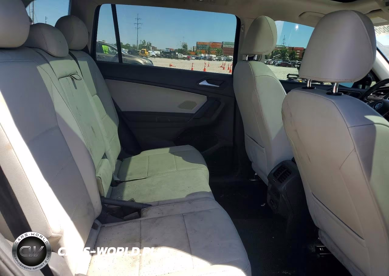 2019 Volkswagen Tiguan VIN:3VV2B7AX4KM110655 - 11