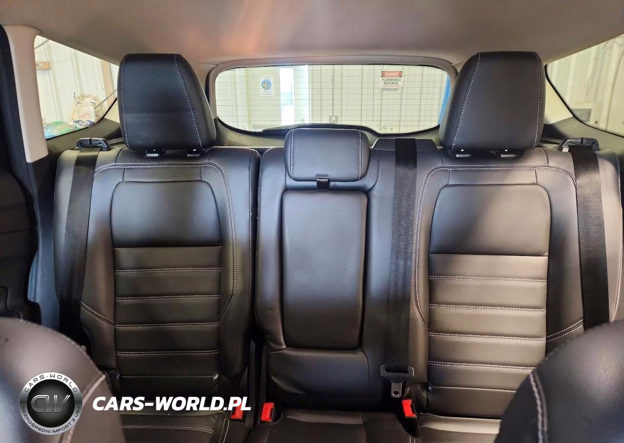 2018 Ford Escape Titanium VIN:1FMCU9J98JUC76418 - 10
