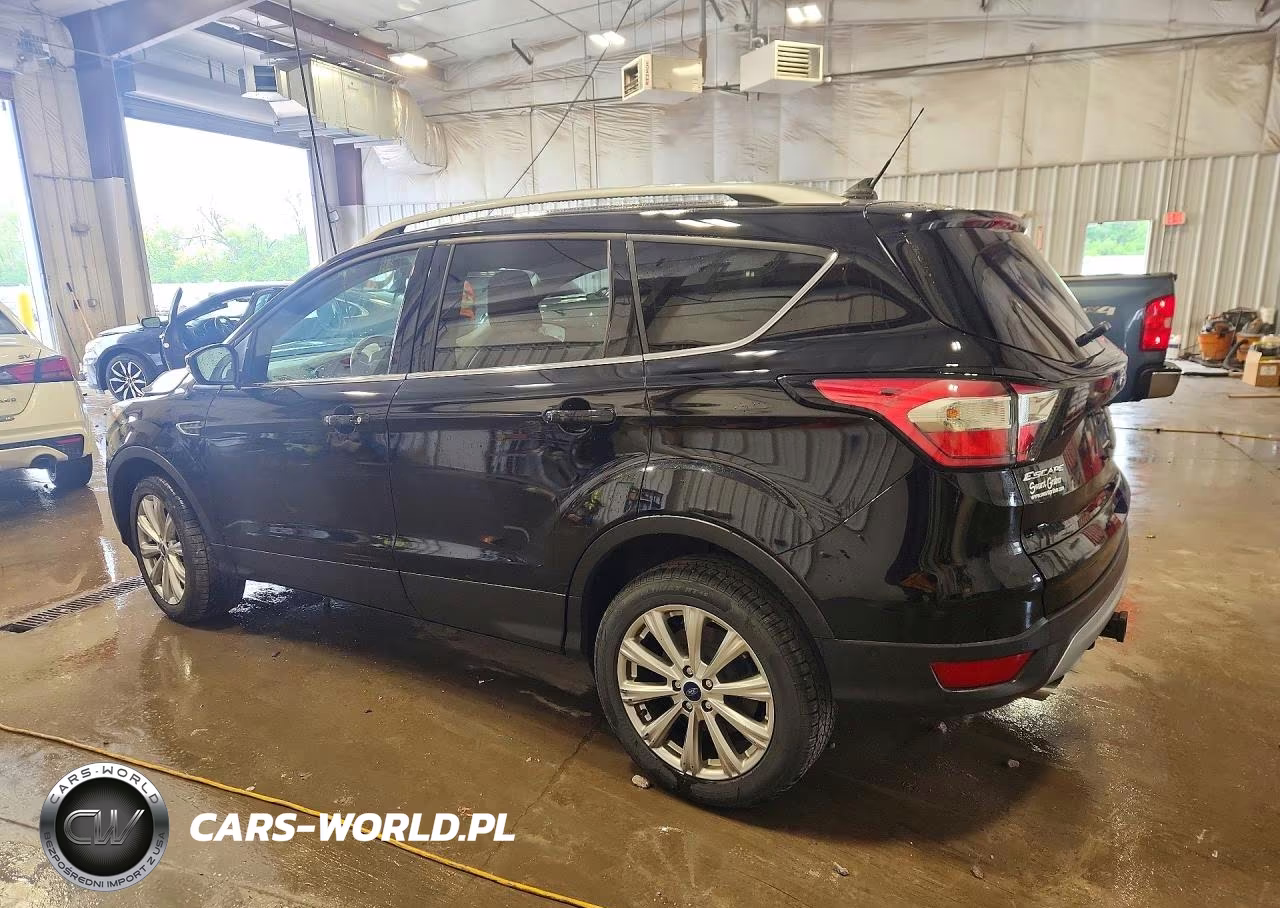 2018 Ford Escape Titanium VIN:1FMCU9J98JUC76418 - 2