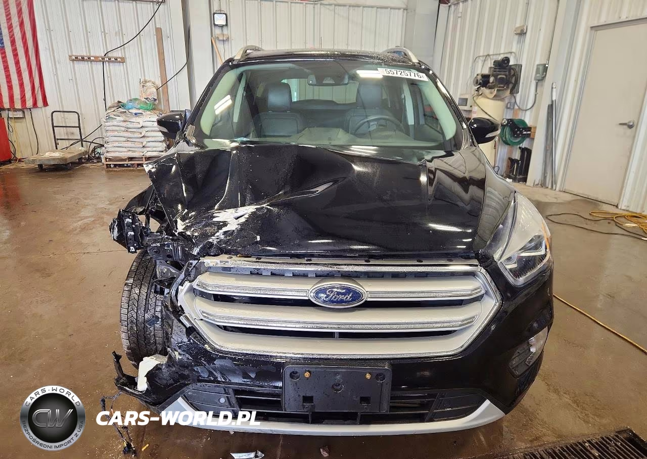 2018 Ford Escape Titanium VIN:1FMCU9J98JUC76418 - 5