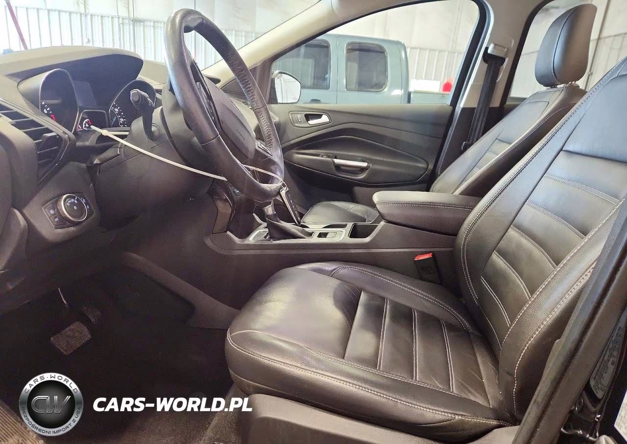2018 Ford Escape Titanium VIN:1FMCU9J98JUC76418 - 7