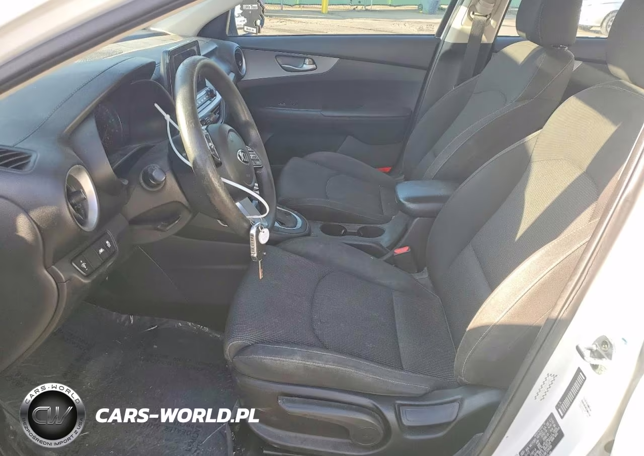 2021 Kia Forte Lxs VIN:3KPF24AD1ME334080 - 7