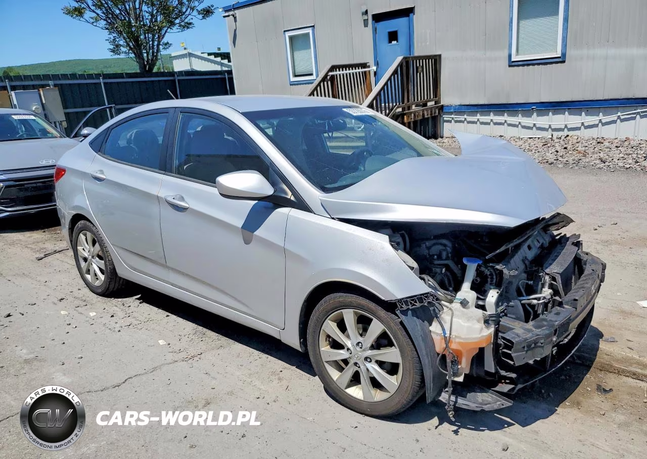 2014 Hyundai Accent Gls VIN:KMHCU4AEXEU587726 - 4