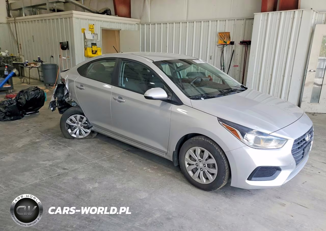 2018 Hyundai Accent Se VIN:3KPC24A34JE021675 - 4