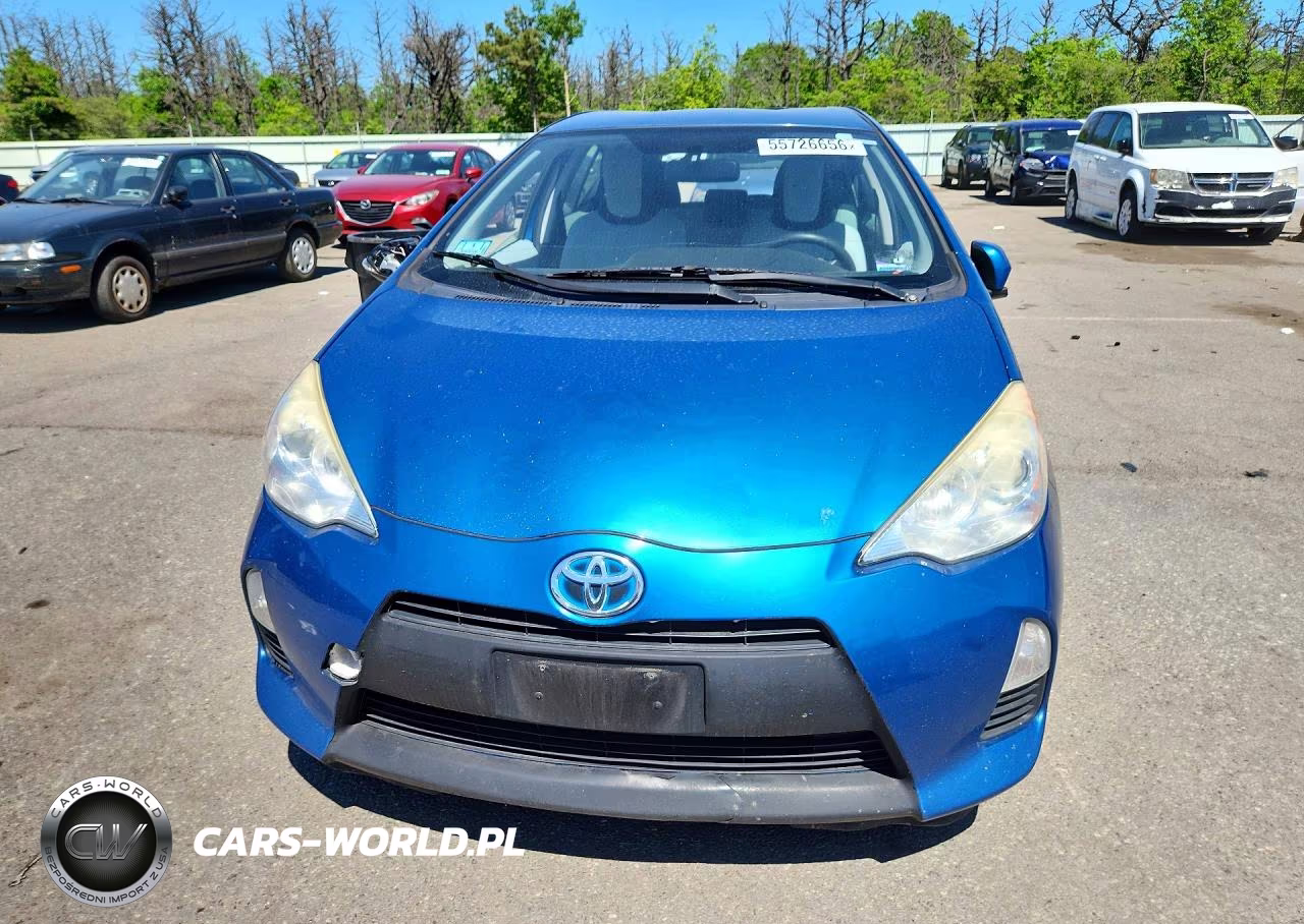 2014 Toyota Prius C One VIN:JTDKDTB30E1572306 - 5