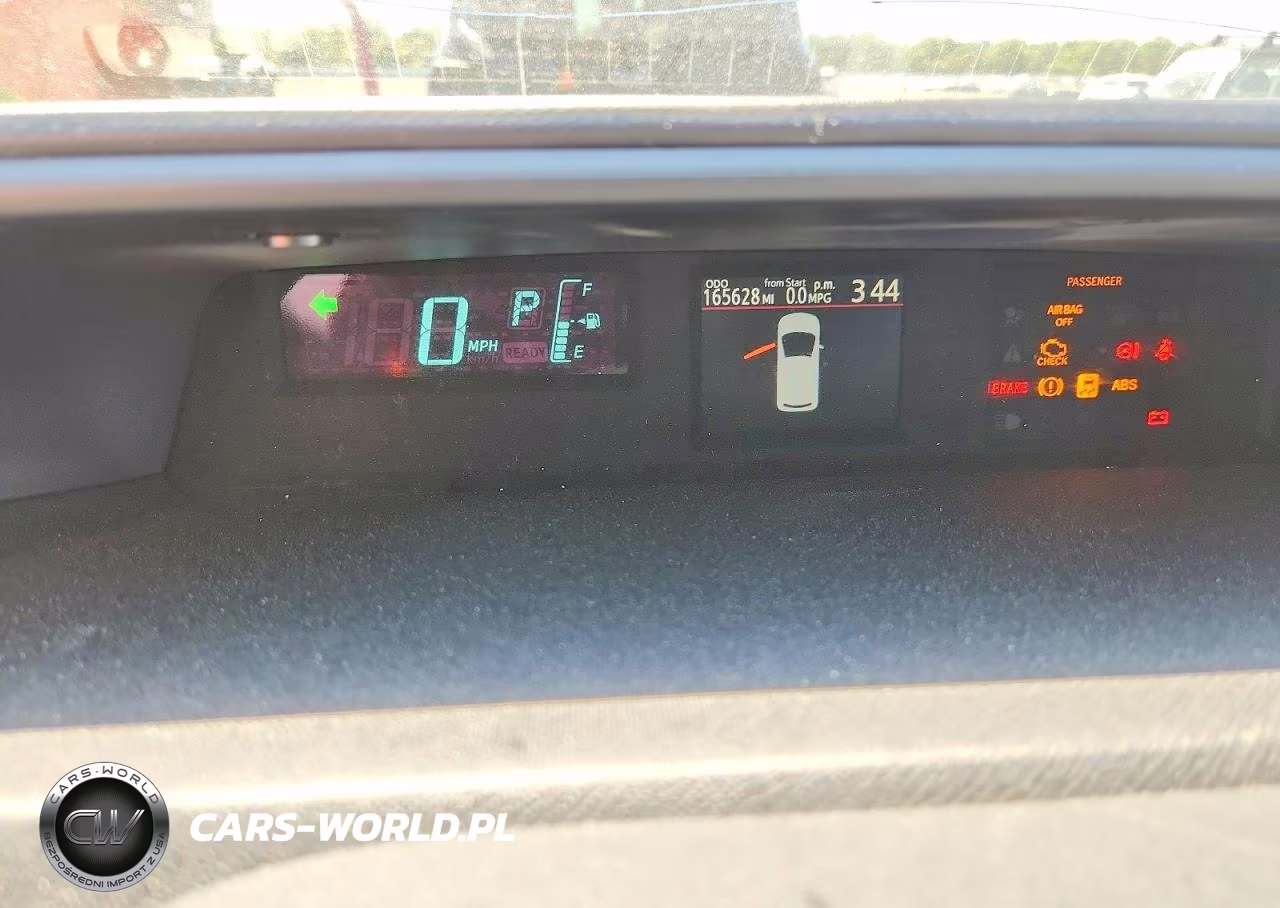 2014 Toyota Prius C One VIN:JTDKDTB30E1572306 - 9