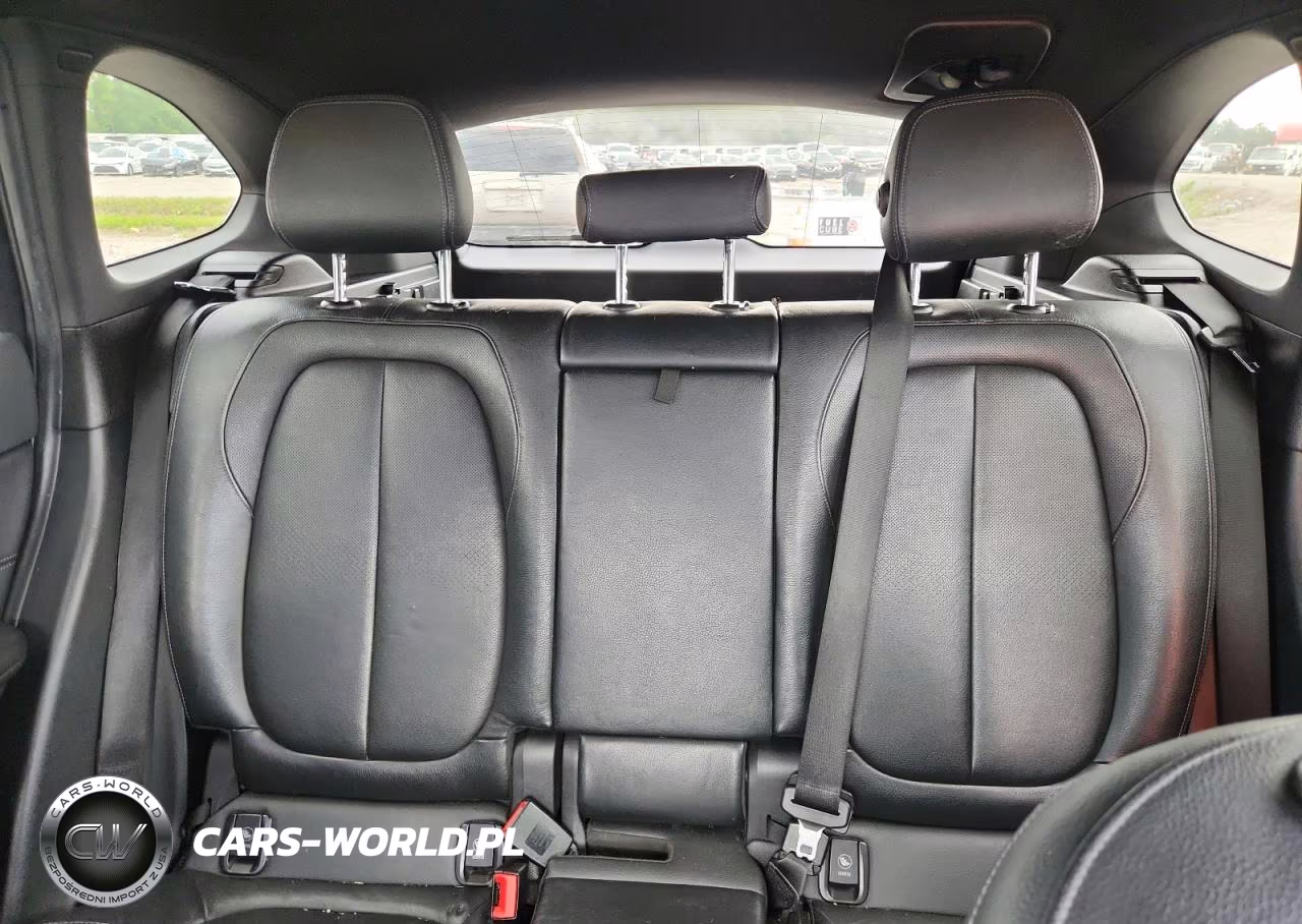 2017 BMW X1 xDrive28I VIN:WBXHT3C32H5F74315 - 10