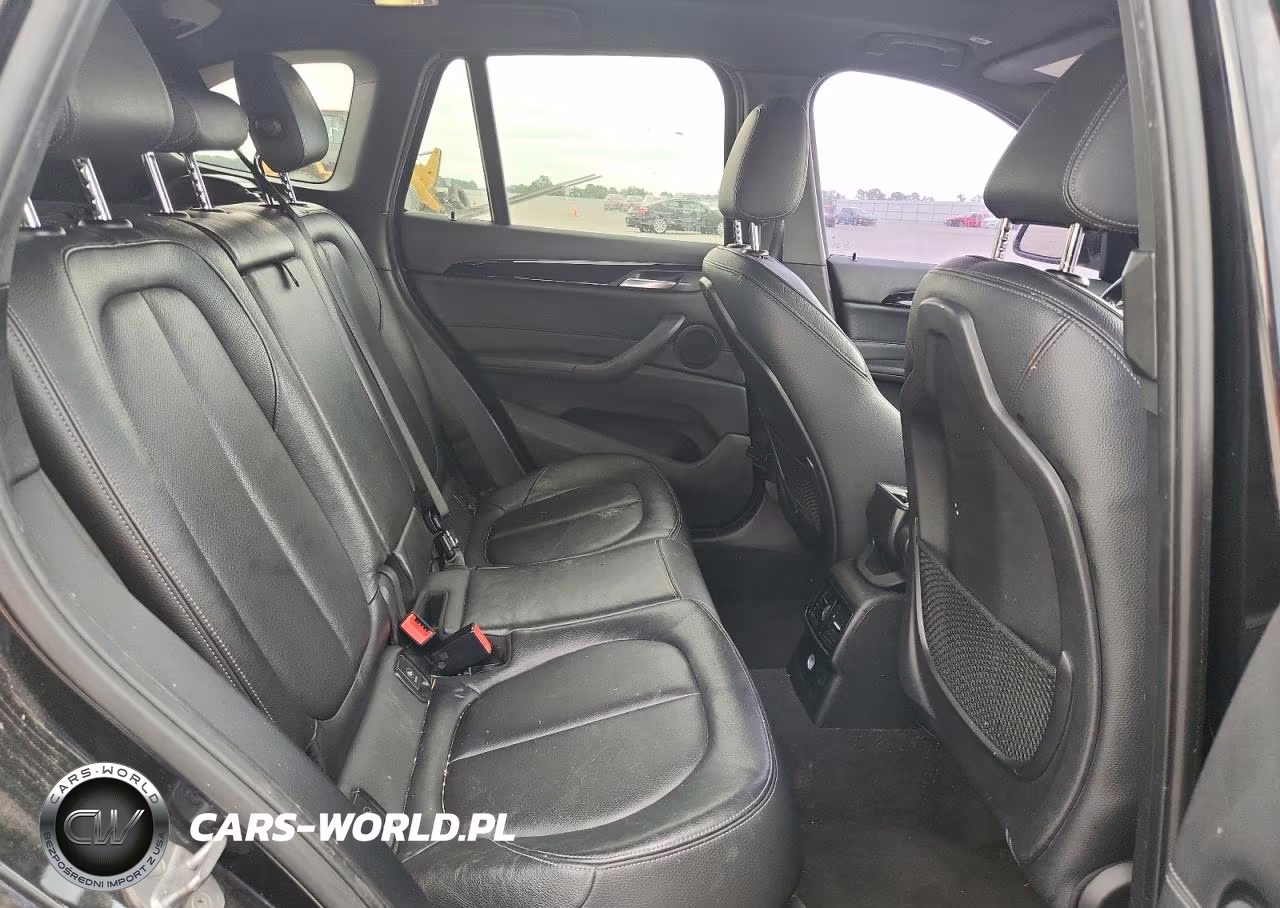 2017 BMW X1 xDrive28I VIN:WBXHT3C32H5F74315 - 11