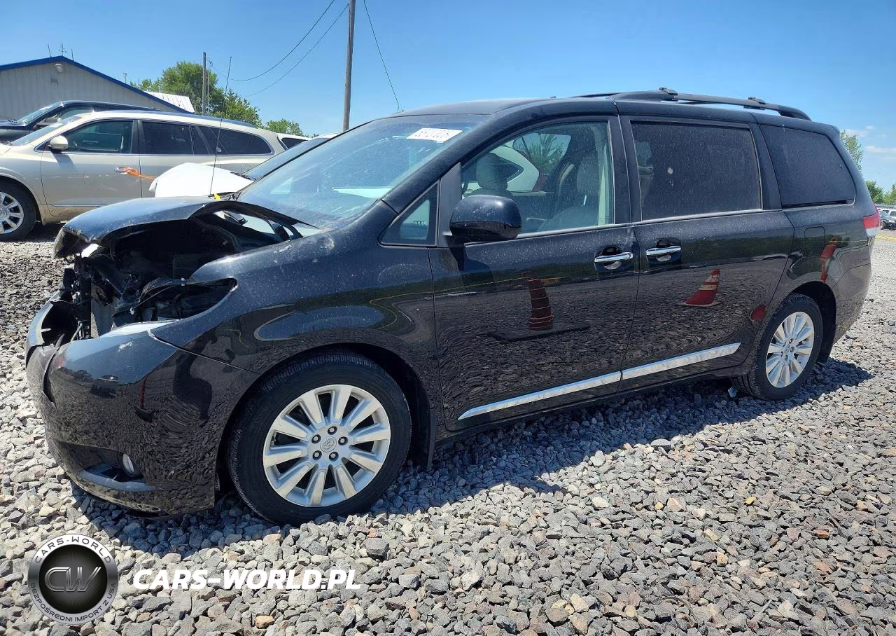 2014 Toyota Sienna Xle 7-Passenger – zdjęcie 1 z 13