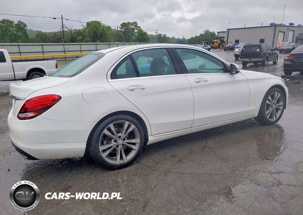2016 Mercedes-Benz C 300 VIN:55SWF4JB6GU104485 - 3
