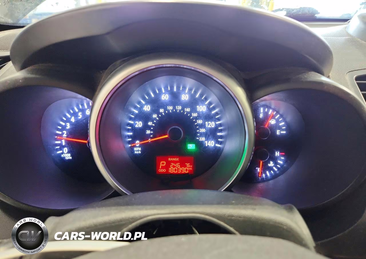 2012 Kia Soul + VIN:KNDJT2A62C7380528 - 9