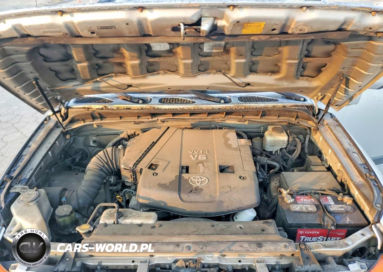 2007 Toyota Fj Cruiser Base VIN:JTEZU11F070001806 - 12