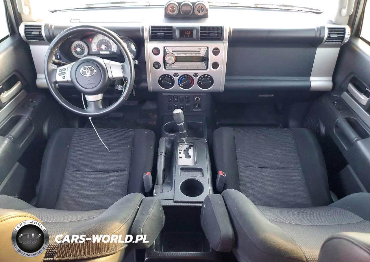 2007 Toyota Fj Cruiser Base VIN:JTEZU11F070001806 - 8