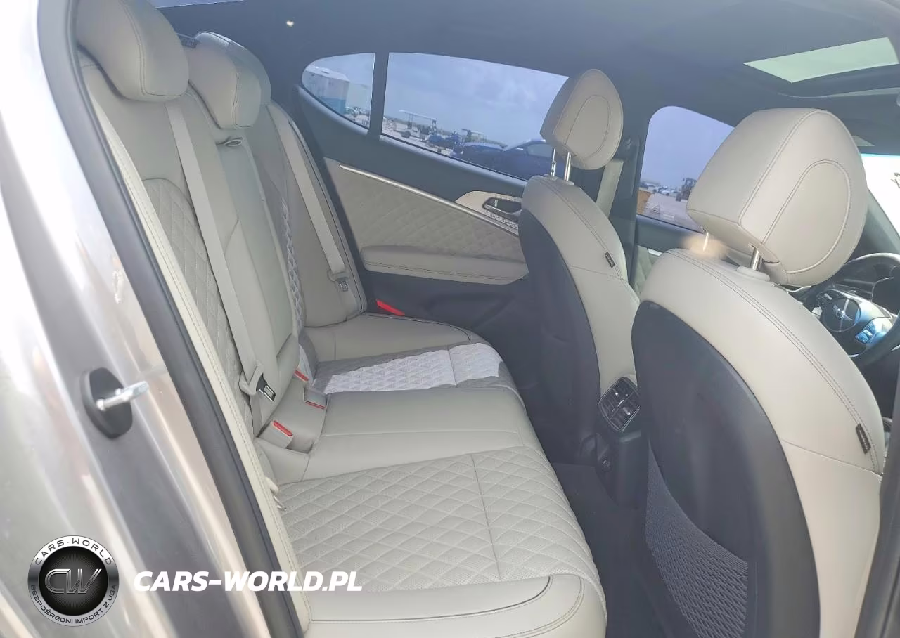 2022 Genesis G70 3.3T Standard VIN:KMTG54TE0NU097488 - 10