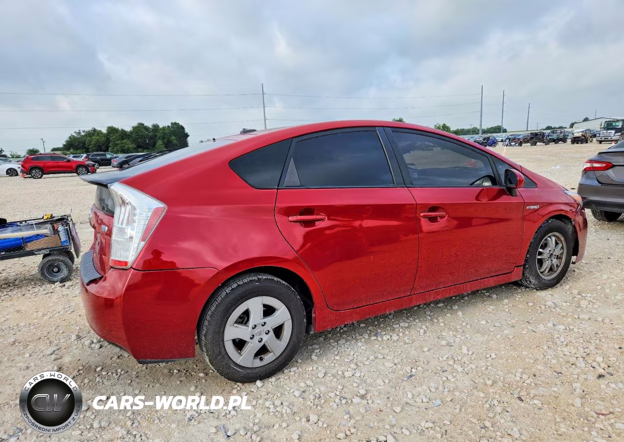 2011 Toyota Prius Three VIN:JTDKN3DUXB1391681 - 3