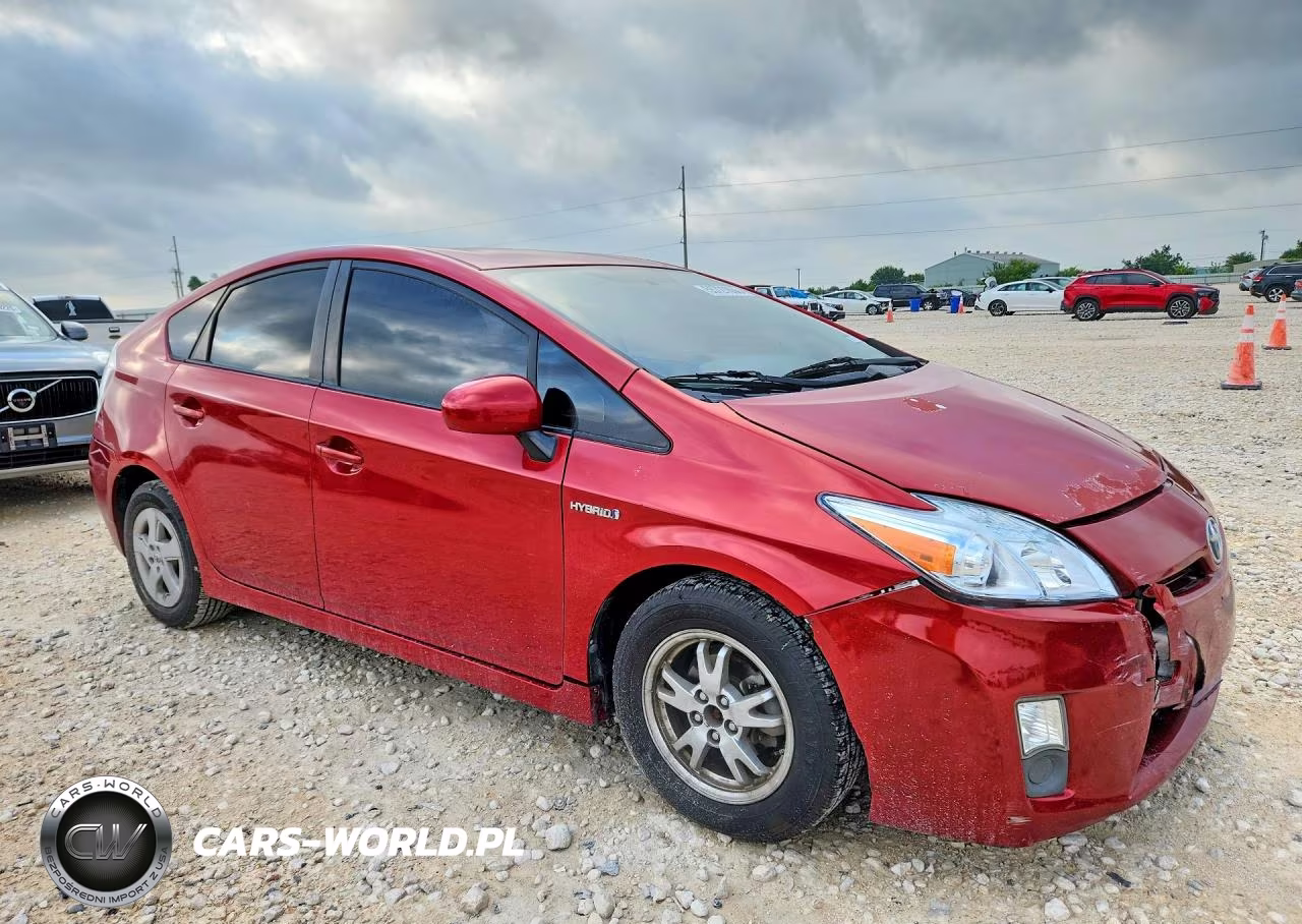 2011 Toyota Prius Three VIN:JTDKN3DUXB1391681 - 4