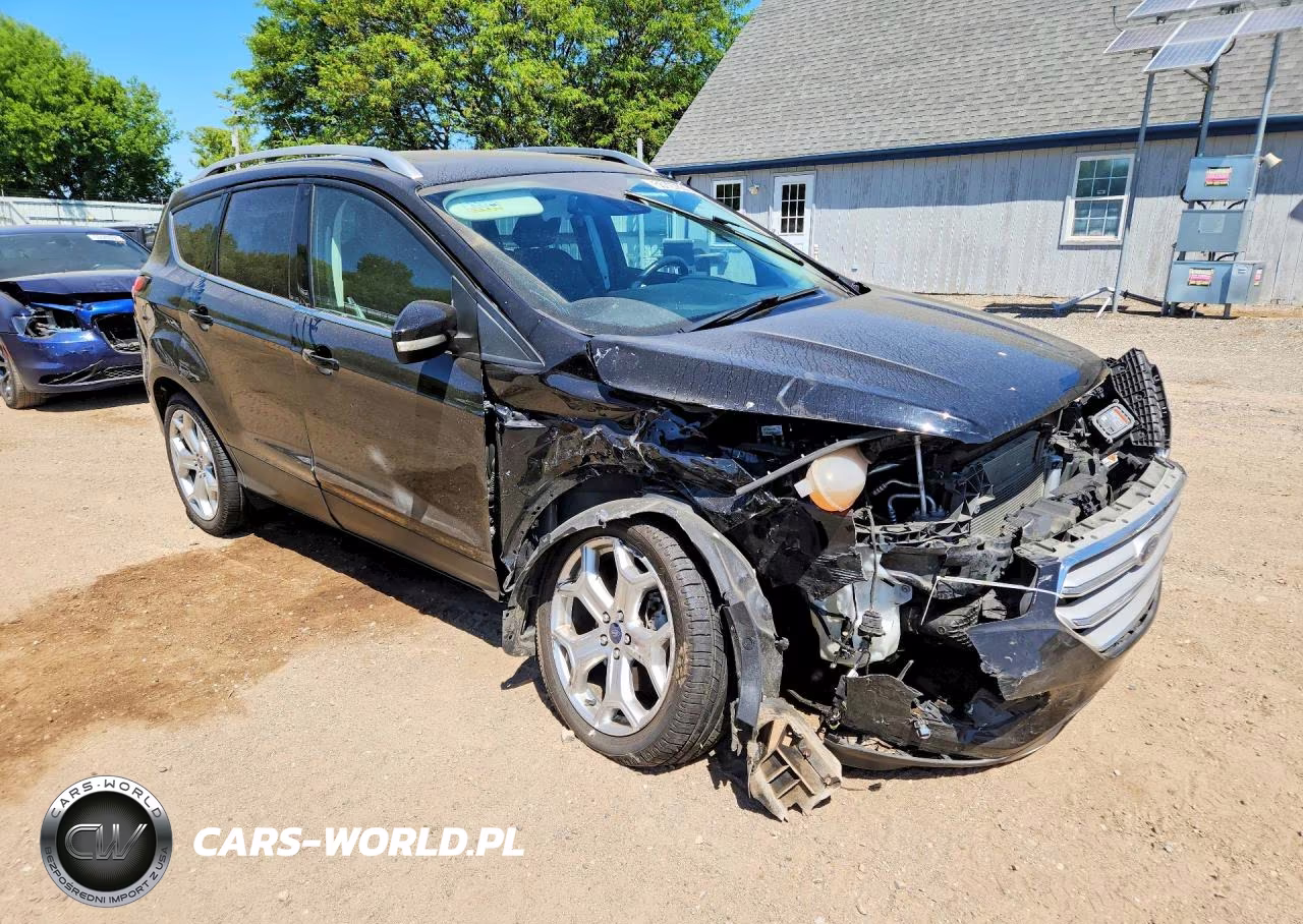 2019 Ford Escape Titanium VIN:1FMCU9J99KUB55012 - 4