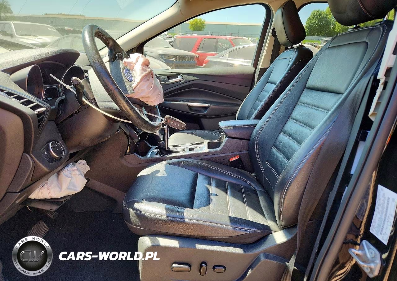 2019 Ford Escape Titanium VIN:1FMCU9J99KUB55012 - 7