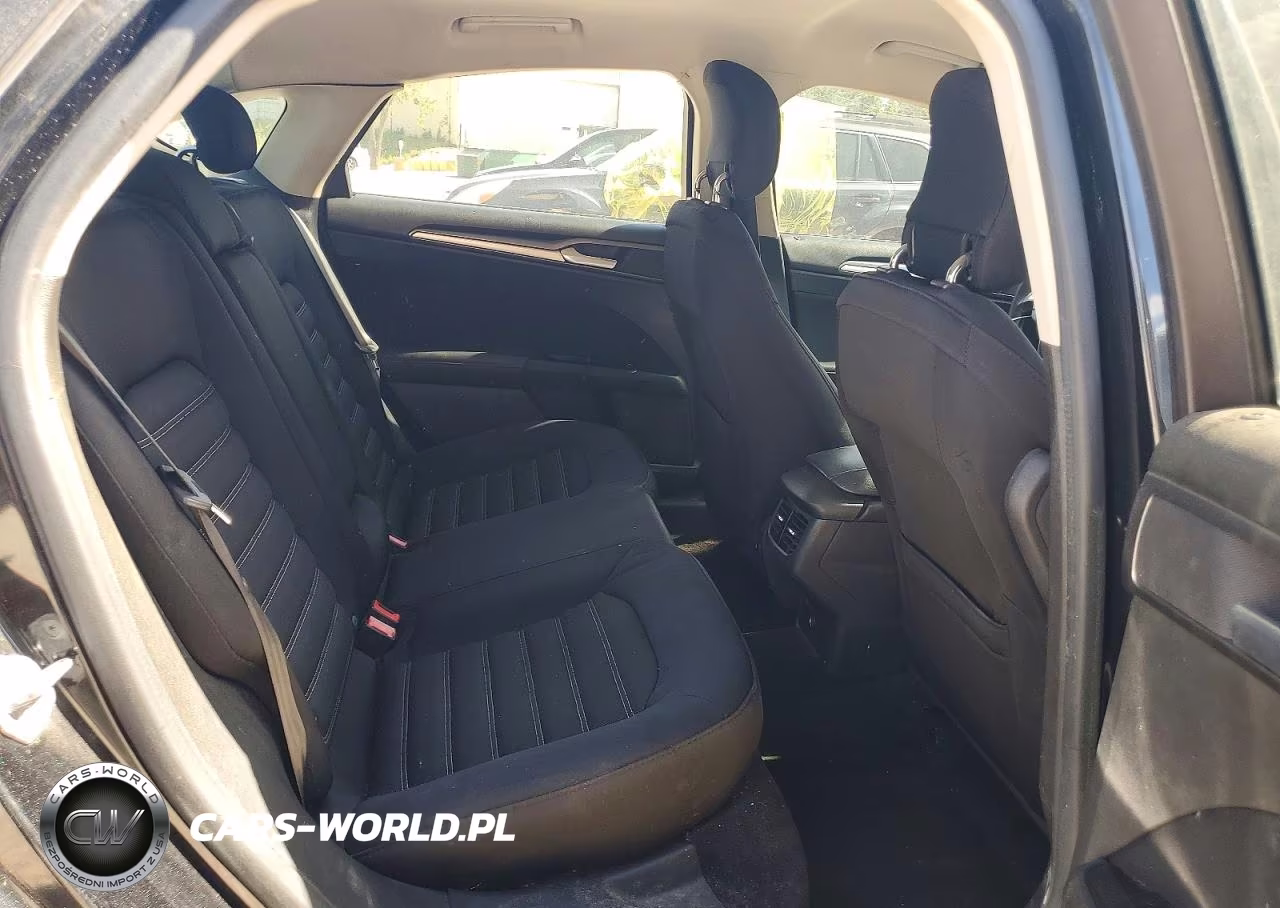 2015 Ford Fusion Se VIN:3FA6P0H71FR152715 - 10