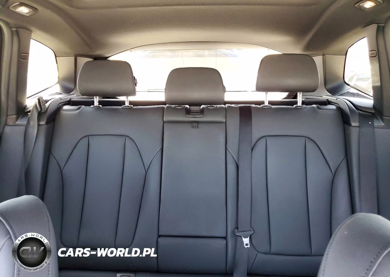 2019 BMW X3 Sdrive30I VIN:5UXTR7C52KLR38701 - 10