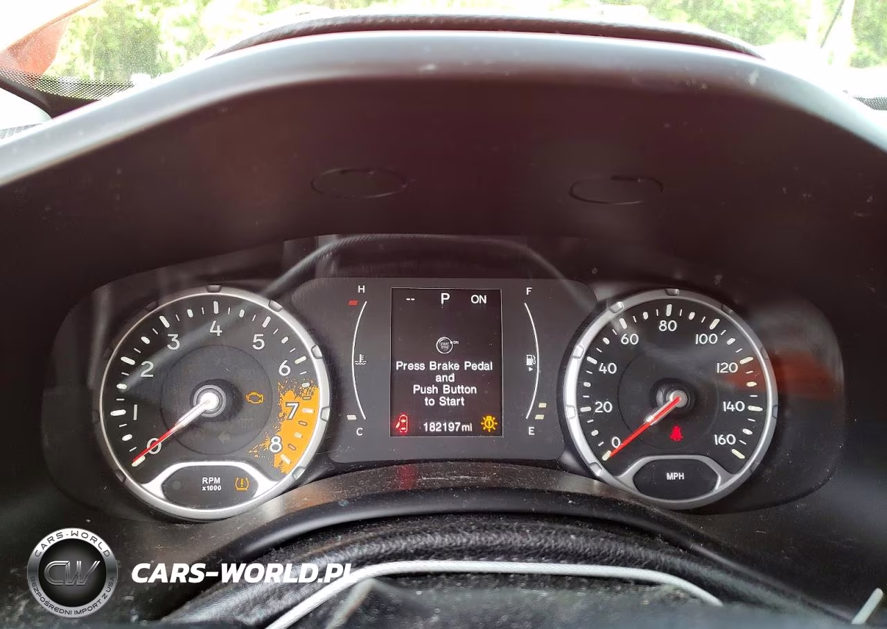 2015 Jeep Renegade Latitude VIN:ZACCJBBT1FPB92920 - 9