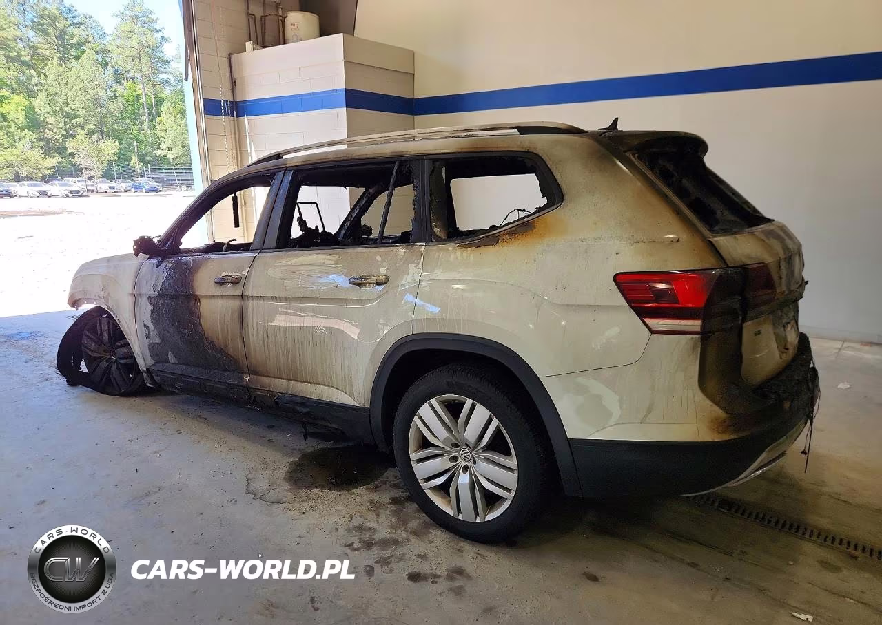 2018 Volkswagen Atlas Se VIN:1V2DR2CA1JC561393 - 2
