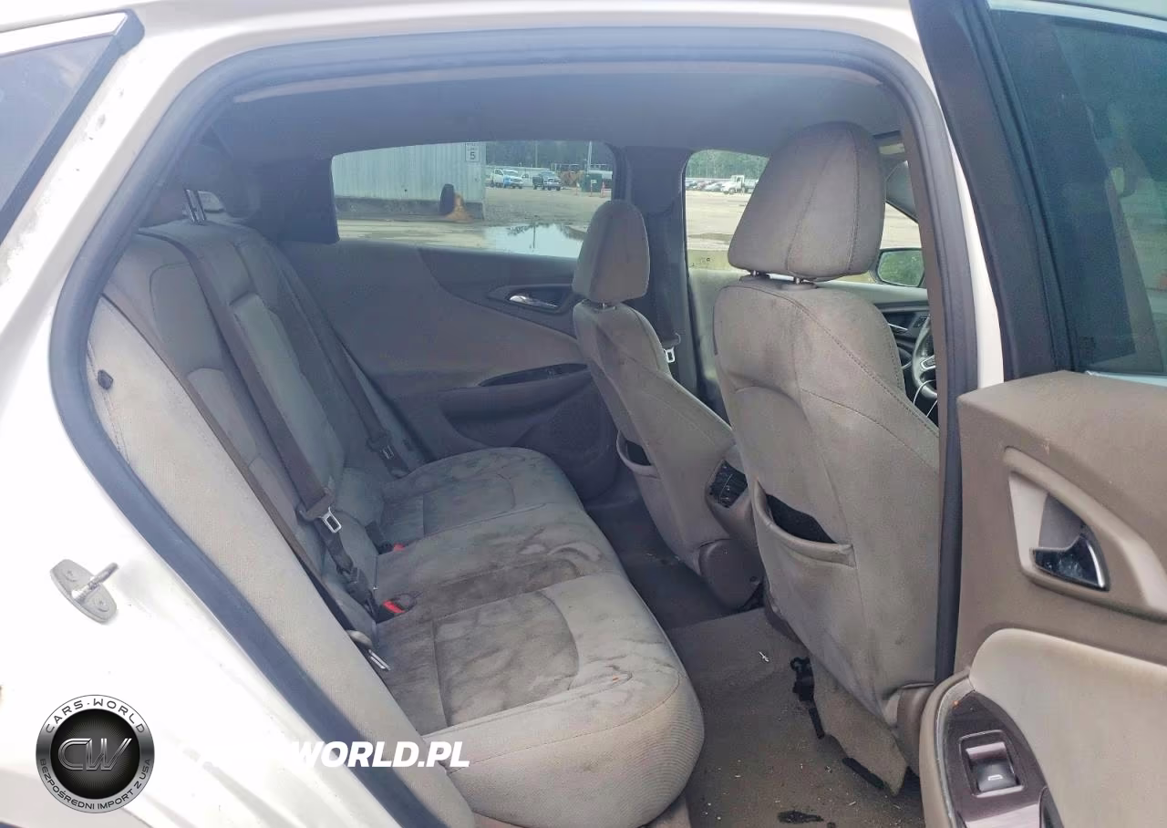 2018 Chevrolet Malibu Lt VIN:1G1ZD5ST1JF155115 - 10