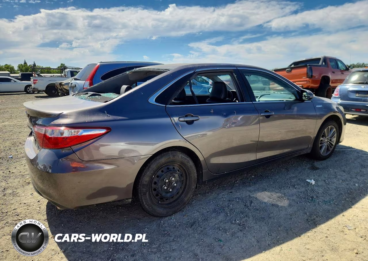 2015 Toyota Camry Hybrid VIN:4T1BD1FK6FU163101 - 3