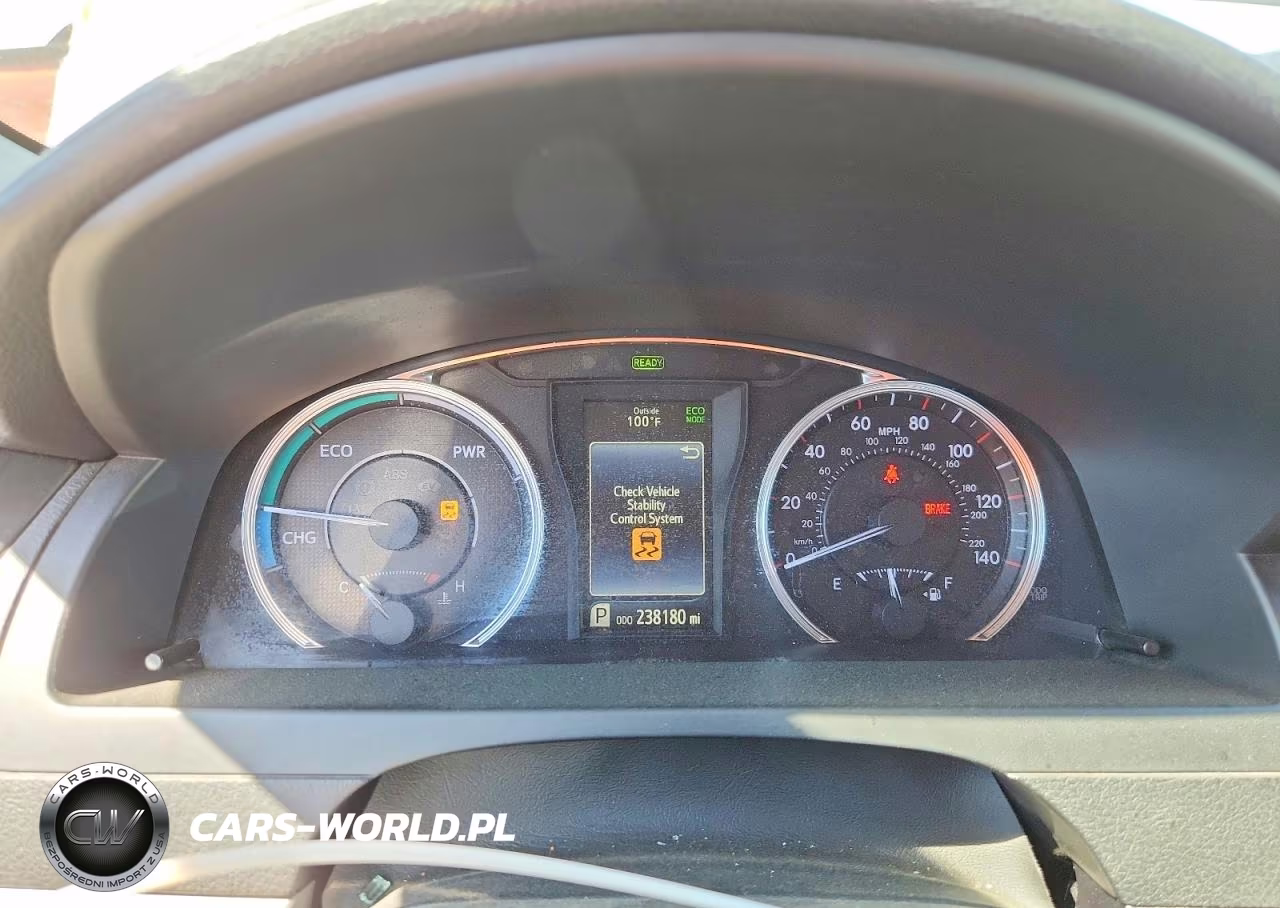 2015 Toyota Camry Hybrid VIN:4T1BD1FK6FU163101 - 9