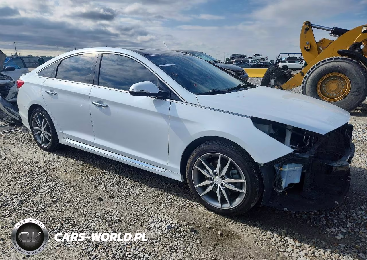 2015 Hyundai Sonata Sport 2.0T VIN:5NPE34AB5FH079763 - 4