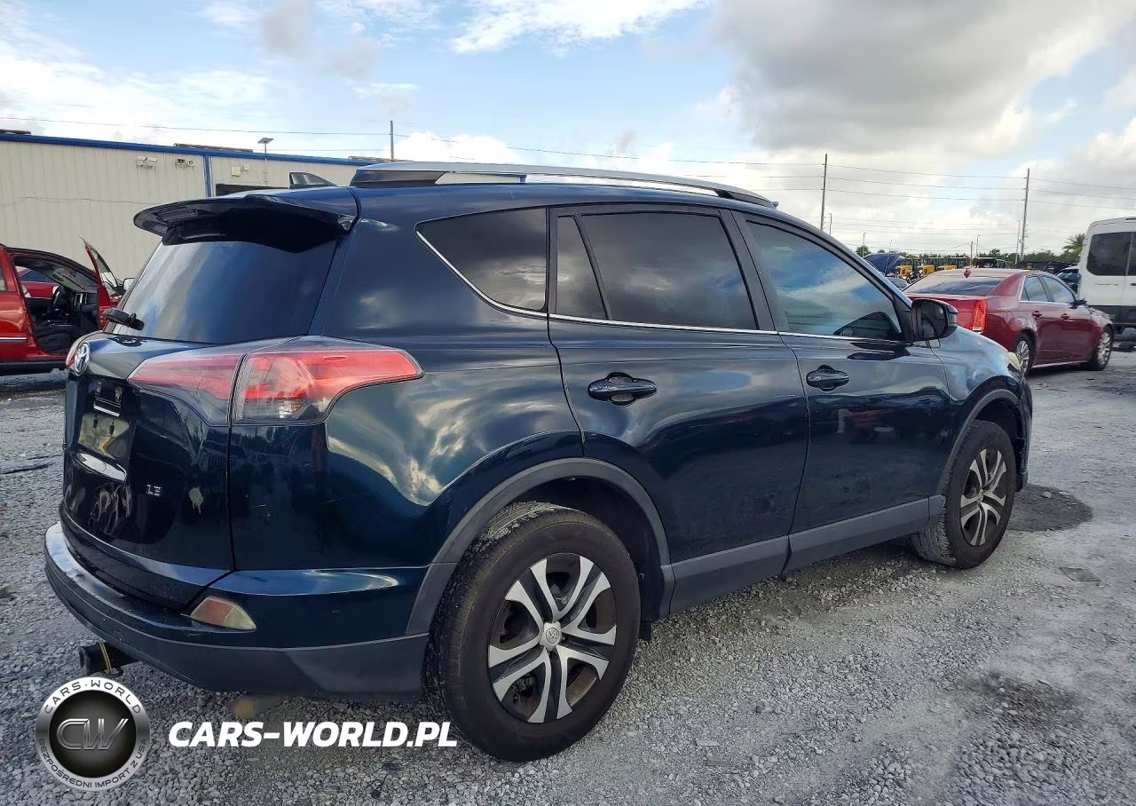 2018 Toyota Rav4 Le VIN:JTMZFREV5JJ168386 - 3