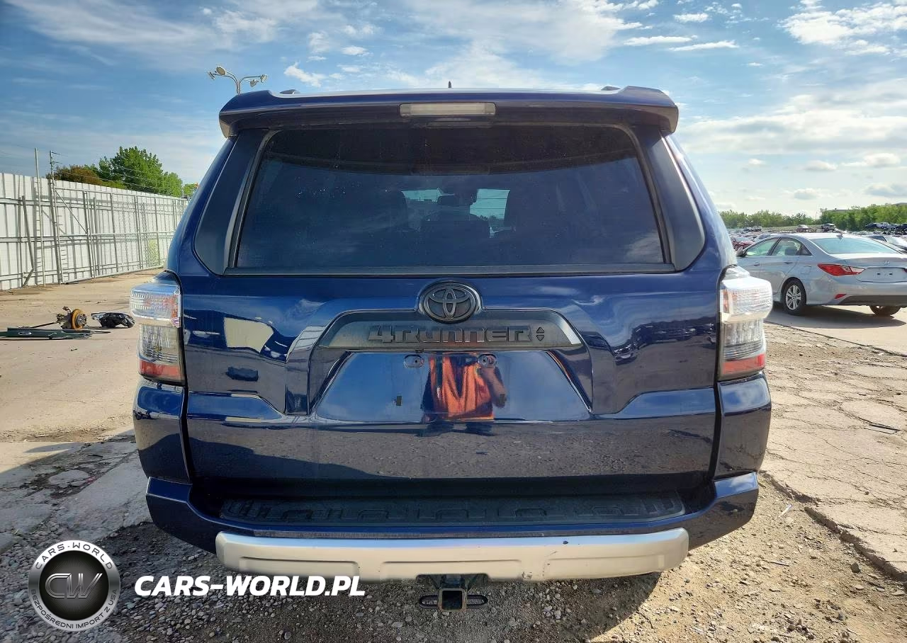2020 Toyota 4Runner Trd Off-Road Premium VIN:JTEBU5JR4L5822357 - 6