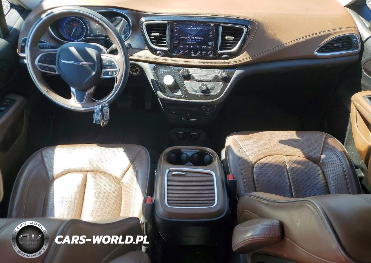 2018 Chrysler Pacifica Limited VIN:2C4RC1GGXJR125196 - 8