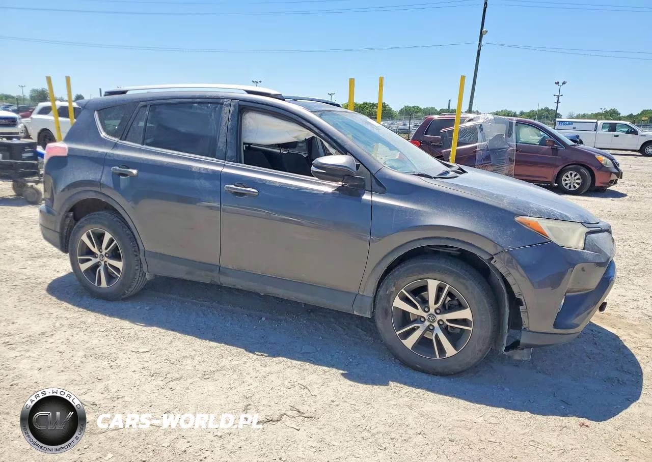 2017 Toyota Rav4 Xle VIN:JTMWFREV9HJ113632 - 4